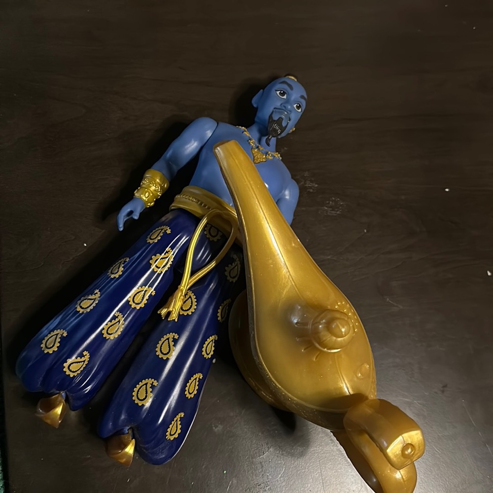 Disney Aladdin movie talking genie doll and magic lamp